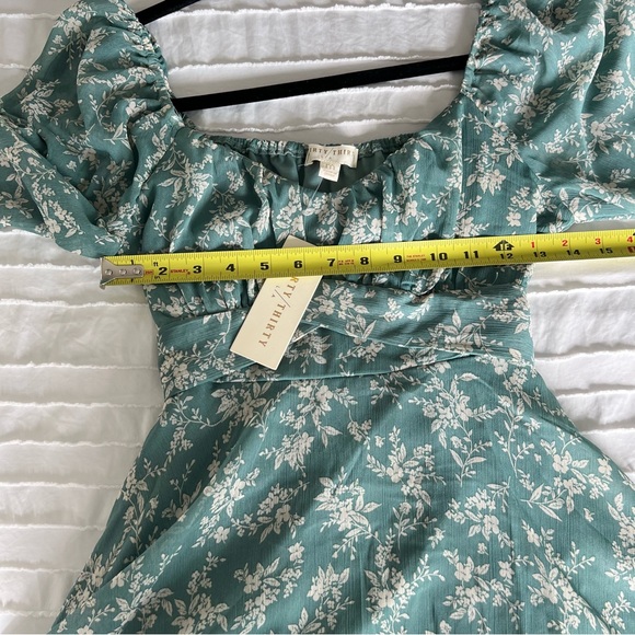 Thirty/Thirty green white Floral Off-The-Shoulder mini Dress Women’s size M - Picture 9 of 10